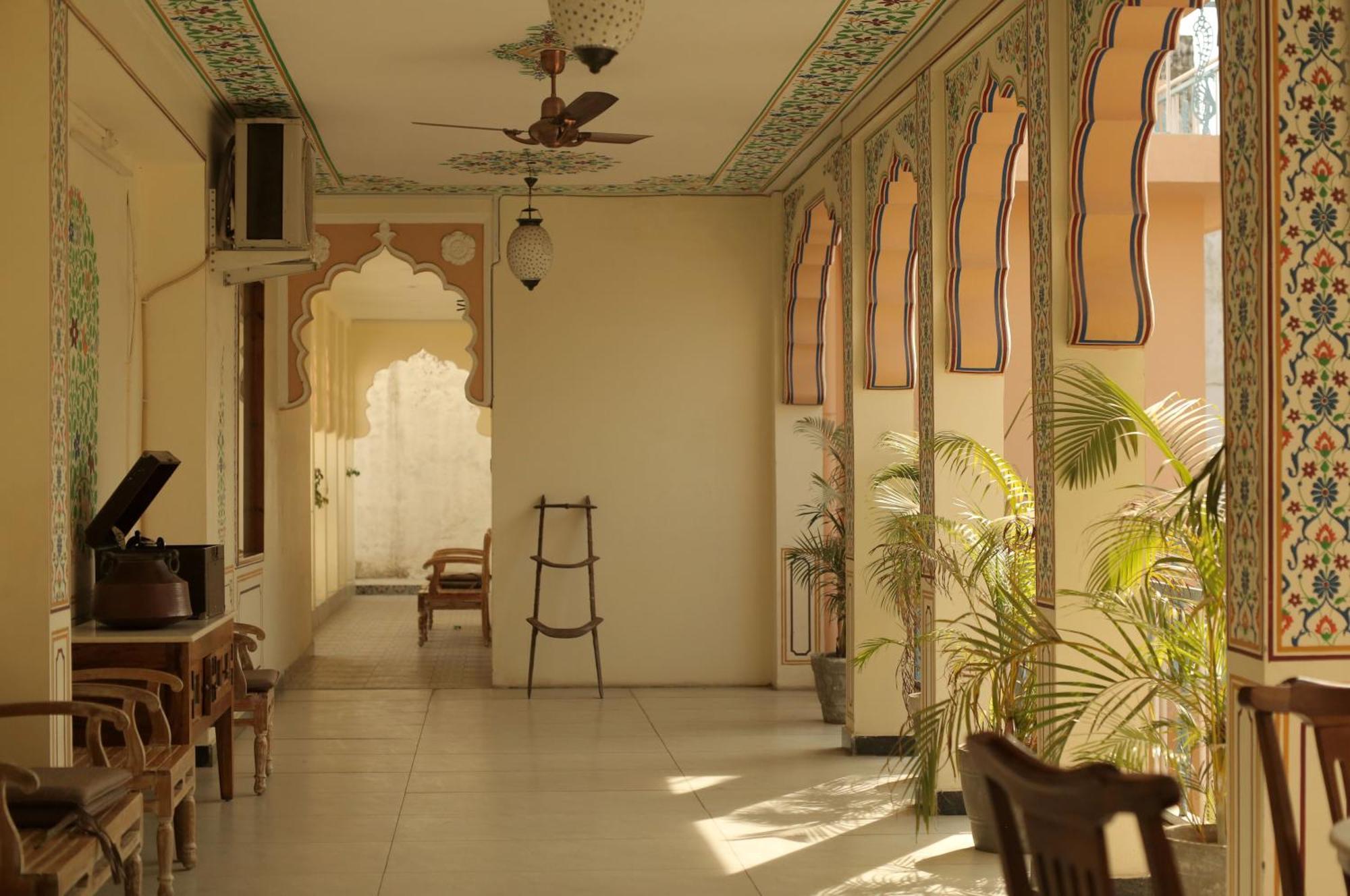 Kothipushkar Bed & Breakfast エクステリア 写真